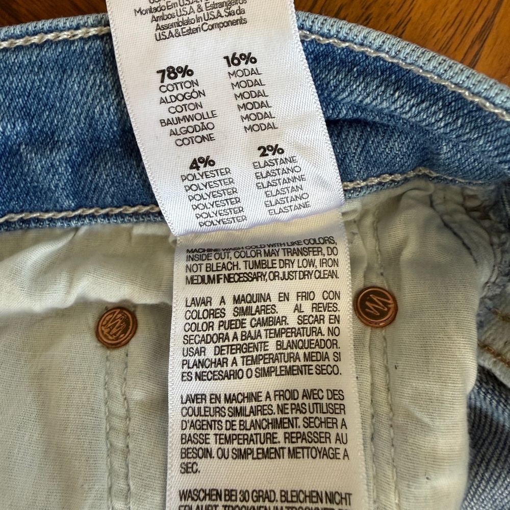 MOTHER Weekender Jeans in Layover 28 - Picture 7 of 9
